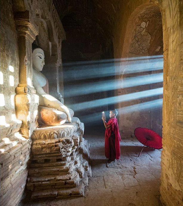 Buda iluminación
